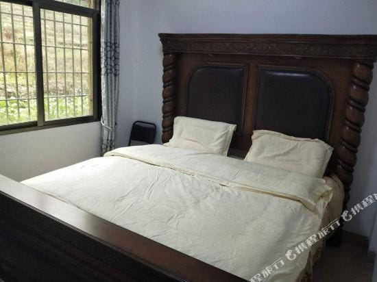 NanJingLiangHuaKeZhan Hotel in Fujian