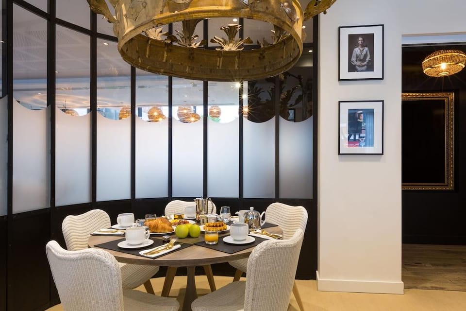 Hotel L'Arbre Voyageur - LILLE Hotel in Lille