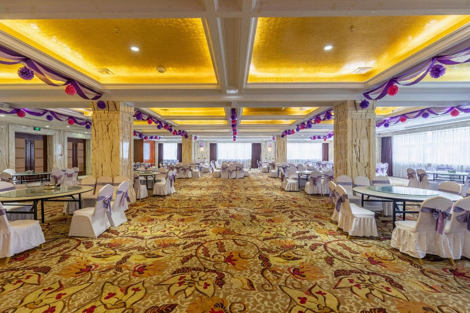 Changchi Hot Spring Hotel Hotel in China