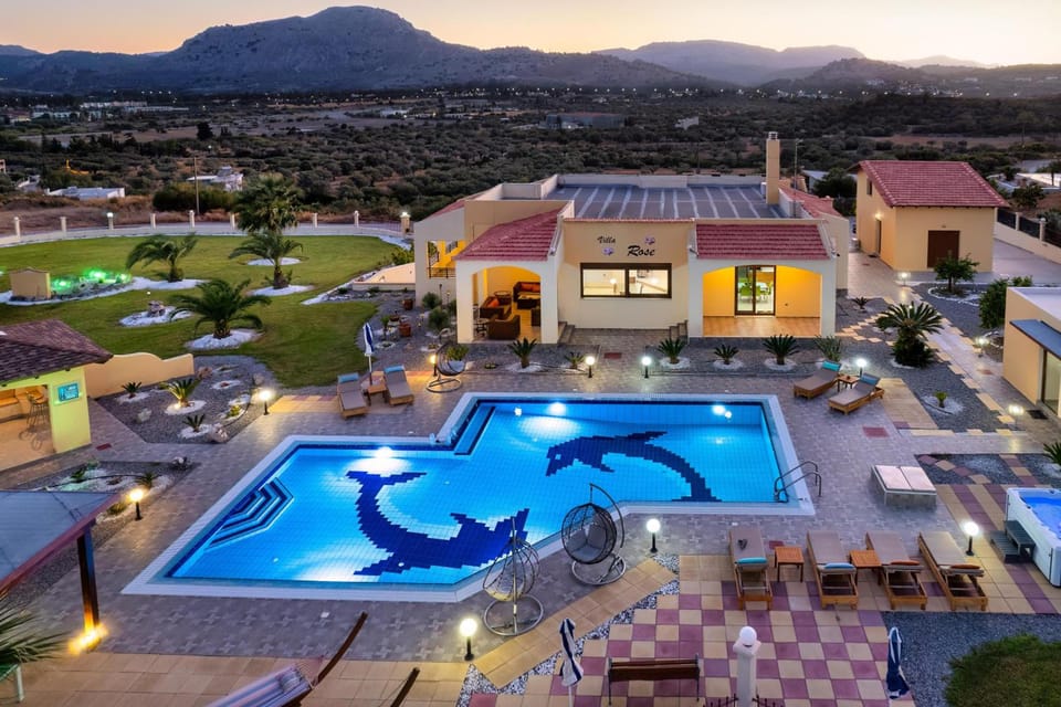 Villa Rose Hotel in Kolympia