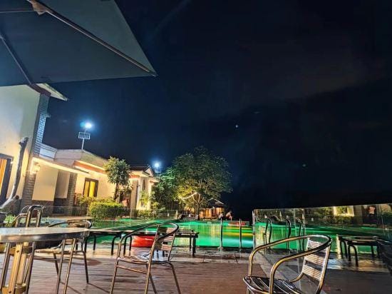 Automobile Inn Fishing base Hotel in Guangdong