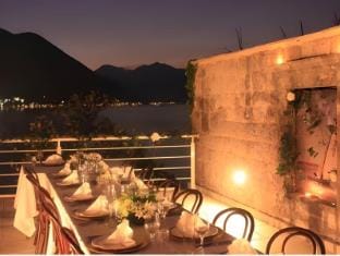 Palazzo Radomiri Hotel Hotel in Dobrota