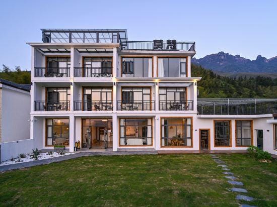 Meet Mofan Hostel Hotel in China