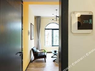 MRD Group Coral Hotel in Zhejiang