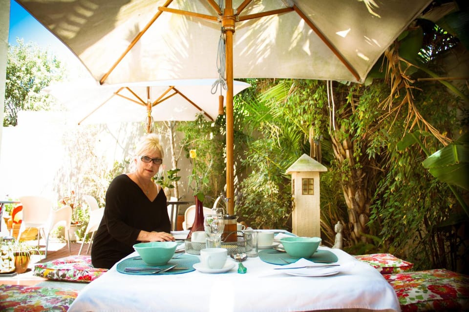 Cape Nelson Guest House Hotel in Sea Point