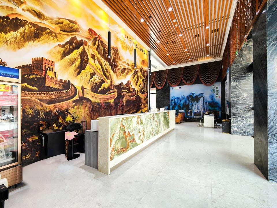 Manzhou International Hotel Hotel in Hubei