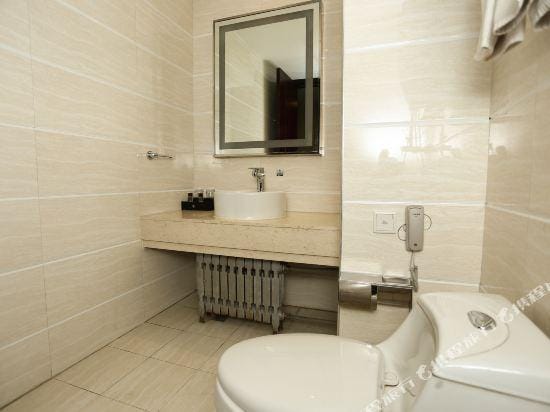 Huating Qianhe Hotel Hotel in China