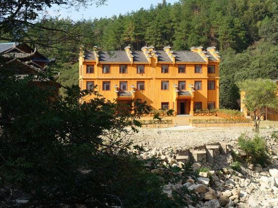 Meiling Mountain Villa Hotel in China