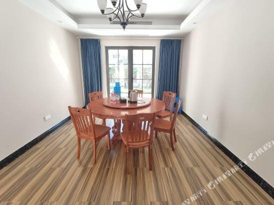 Swanburg Resort Hotel Hotel in Zhejiang