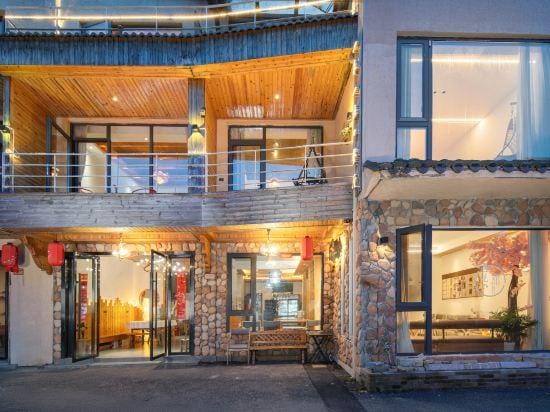 Yunhe Yilaiyiwang Guesthouse Hotel in Zhejiang