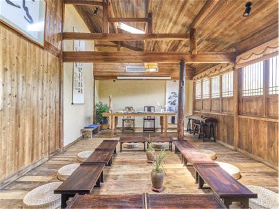 Fusheng Banri Hostel Hotel in Zhejiang
