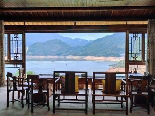 Yin · Longmen Hostel Hotel in Zhejiang