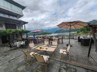 Yin · Longmen Hostel Hotel in Zhejiang
