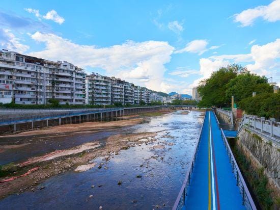 Yunhe Mercure Hotel Hotel in Zhejiang