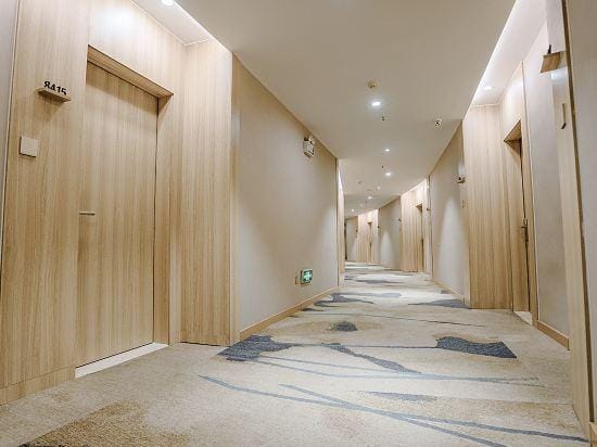 Starway Hotel (Huai'an Jinhu) Hotel in Jiangsu