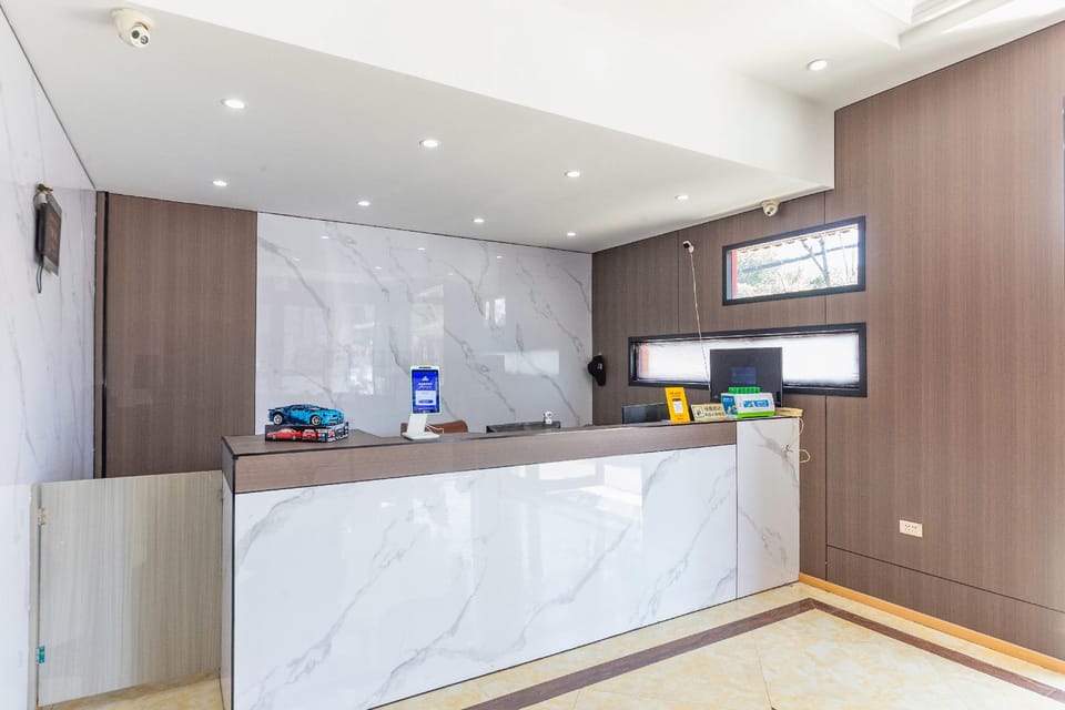 Defeng Hotel (Cangnantang North East Road) Hotel in Zhejiang