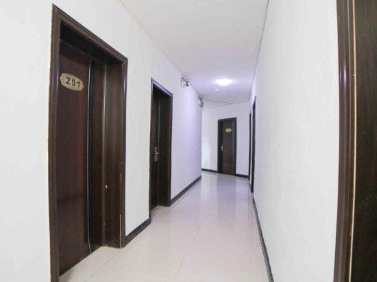 Nanhua gate hotel, mengcheng Hotel in China