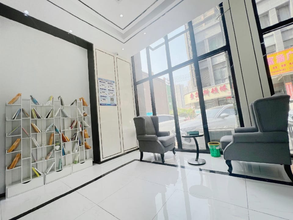 Geli Hotel (Jikang South Road Mingbang Academy, Mengcheng County, Bozhou City) Hotel in Jiangsu