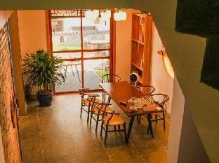 Shanshui Yake Guesthouse Hotel in Hangzhou