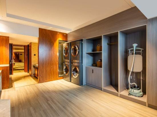 Starway Hotel (Yongcheng Jinboda Square) Hotel in Jiangsu