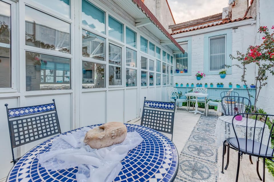 Beyazhan Hotel Hotel in Alaçatı