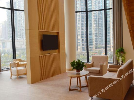 Grape Hotel(Jurong Wanda Mall Store) Hotel in Nanjing