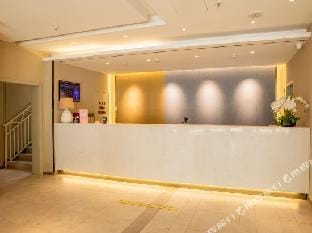 Rujia Ruibai Cloud Hotel (Chongming subway station store, Jurong Jianshe Road) Hotel in Nanjing