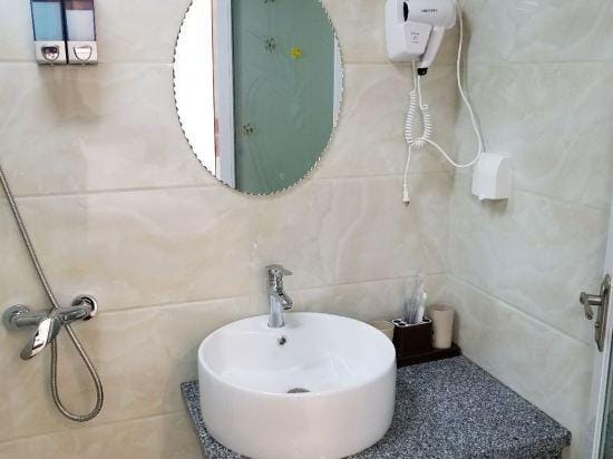 Miaozhu Jiayi Inn Hotel in Chengdu