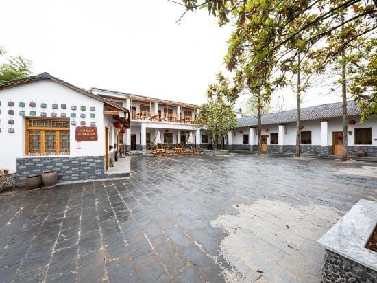 Jiuyue Villa Hotel in Jiangsu
