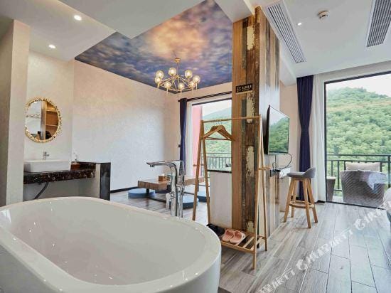 Moganshan Zhuohan Holiday Guesthouse Hotel in Zhejiang