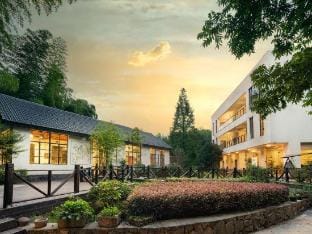 Woqiu Shanju·Mogan Mountain Scenic Resort Hotel (Yucun Branch) Hotel in Zhejiang