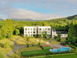 Woqiu Shanju·Mogan Mountain Scenic Resort Hotel (Yucun Branch) Hotel in Zhejiang