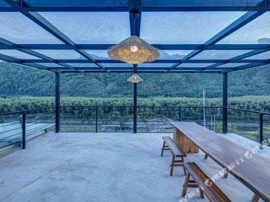 Manlv Times Boutique Hostel Mogan Mountain Hotel in Hangzhou