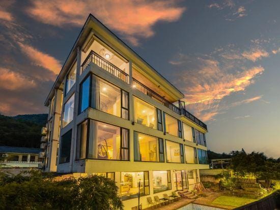 Mogan Qitu Private Villa Hotel in Zhejiang