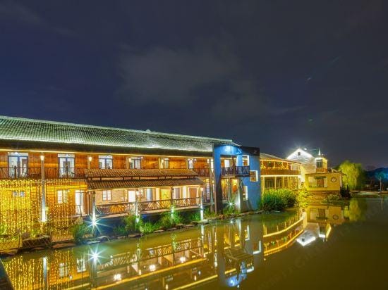 Qingzizaiju Hostel Hotel in Hangzhou
