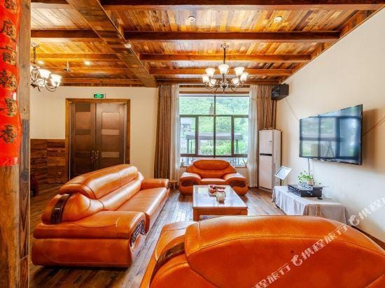 Ziyan Shanju Inn Hotel in Zhejiang