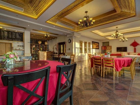 Huayin Inn Hotel in Zhejiang
