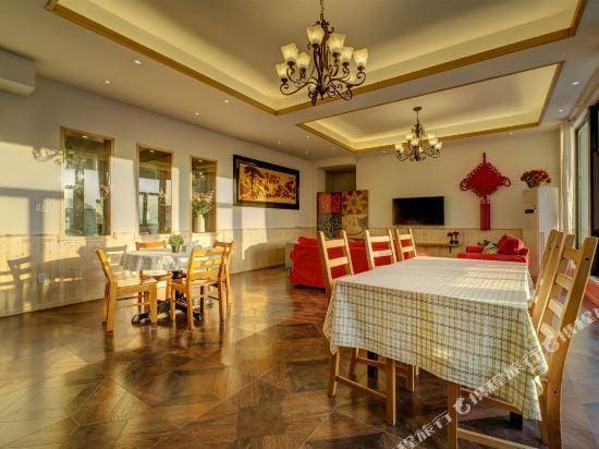 Huayin Inn Hotel in Zhejiang
