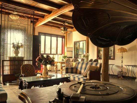 Fuhong Hill Station Hotel in Hangzhou