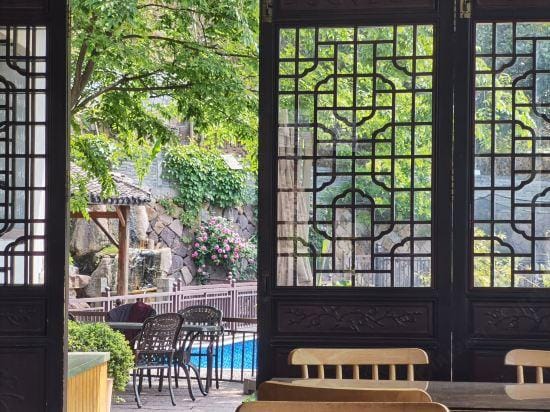 Moganshan Mountain Farmhouse Hotel in Zhejiang