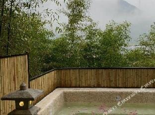 Qingyueli Hot-spring Resort Hotel Mogan Mountain Hotel in Hangzhou