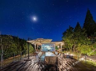 Idyllic Life in Mogan Hotel in Zhejiang