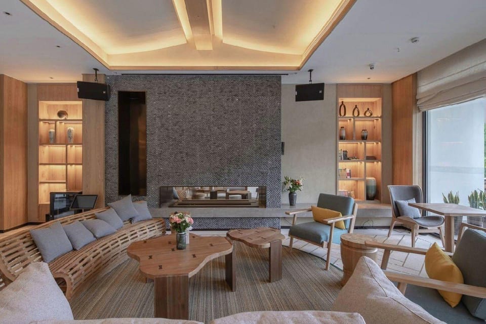 Renli Xinbo Mogan Hot Spring Resort Hotel in Zhejiang