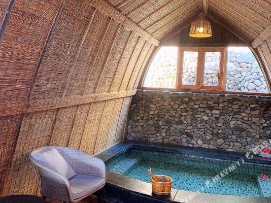 West Time Hot Spring Hostel Hotel in Zhejiang