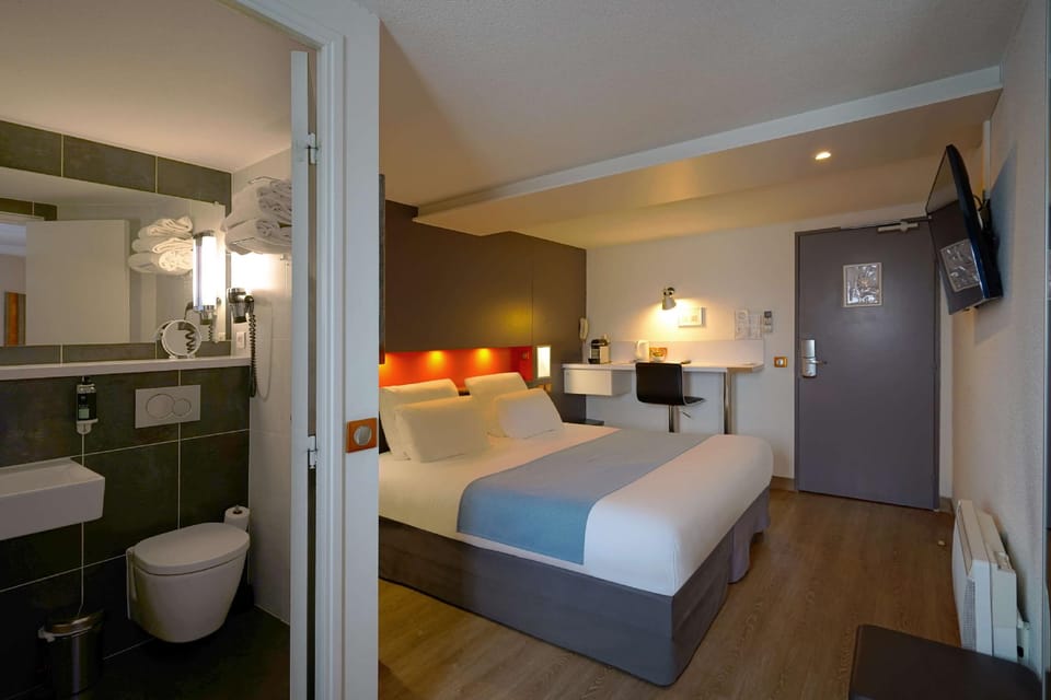 Guestroom