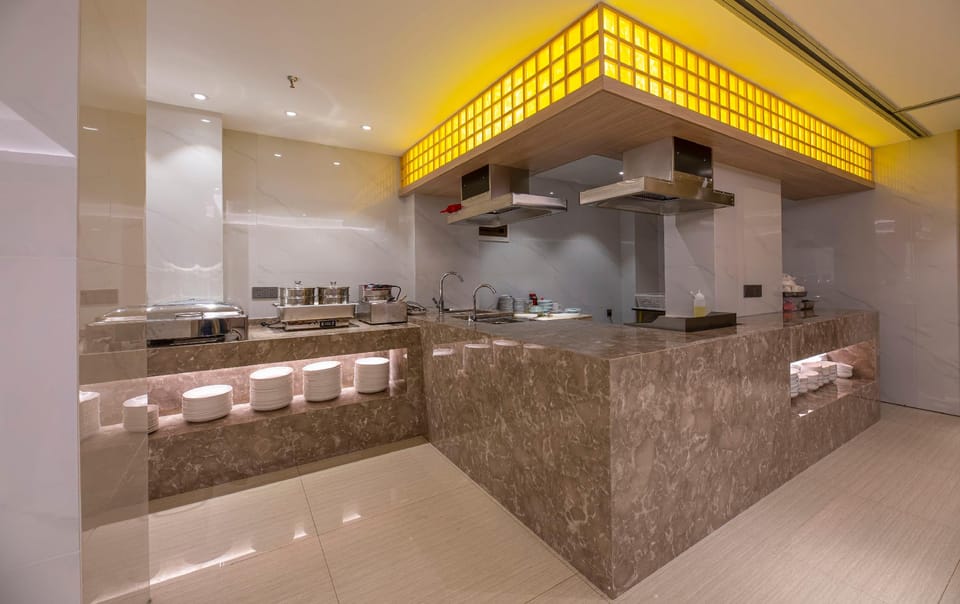 Shengzhou Qinman Hotel (Wuyue Plaza International Convention and Exhibition Center) Hotel in Zhejiang