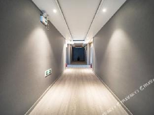 Weijia Fashion E-sports Hotel (Cixi Jiayue Plaza Branch) Hotel in Zhejiang