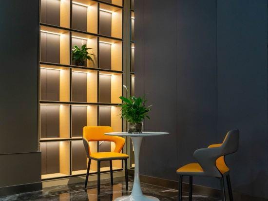 EZ Boutique(Cixi Yintai City) Hotel in Zhejiang