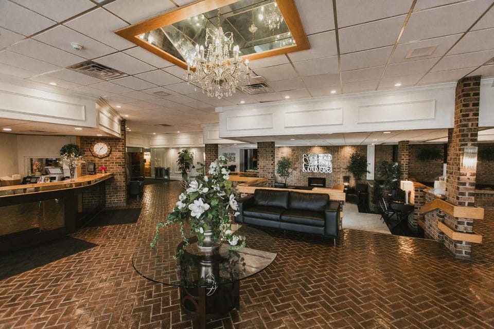 Altoona Grand Hotel Hotel in Allegheny River