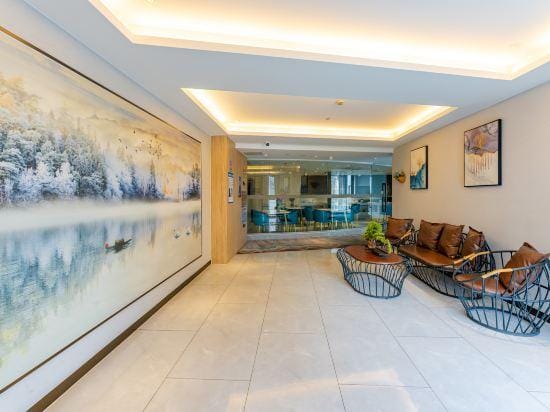 Qingmu Platinum Hotel (Ma'anshan Bowang Lianhua Plaza) Hotel in Nanjing